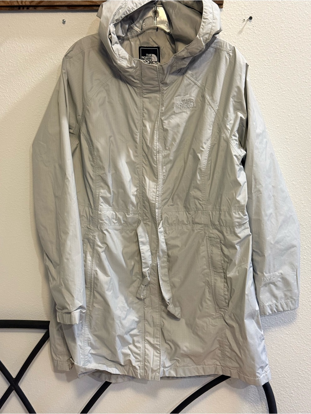 The North Face Women’s XL Gray HyVent Hooded Long Rain Jacket Coat